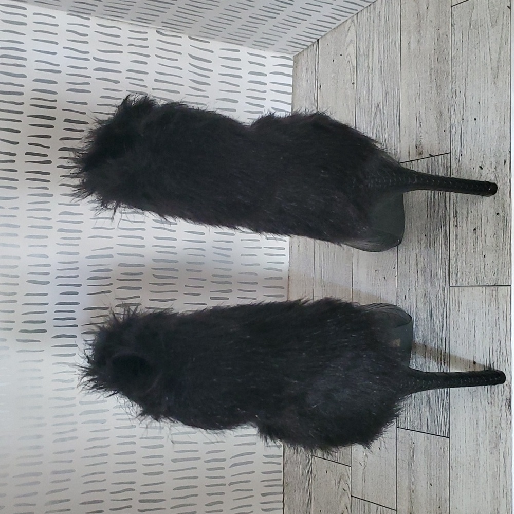 Booties with fuel top - Picture 3 of 3